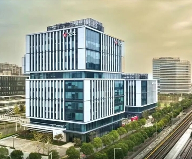 公牛集团，两则大消息！