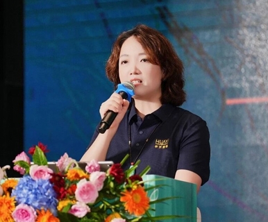 华艺照明40周年！总裁区颖群，发布下半年核心战略！经销商：稳了！
